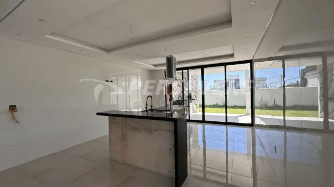 Foto 4 de Casa de Condomínio com 3 quartos à venda, 170m2 em Marica - RJ