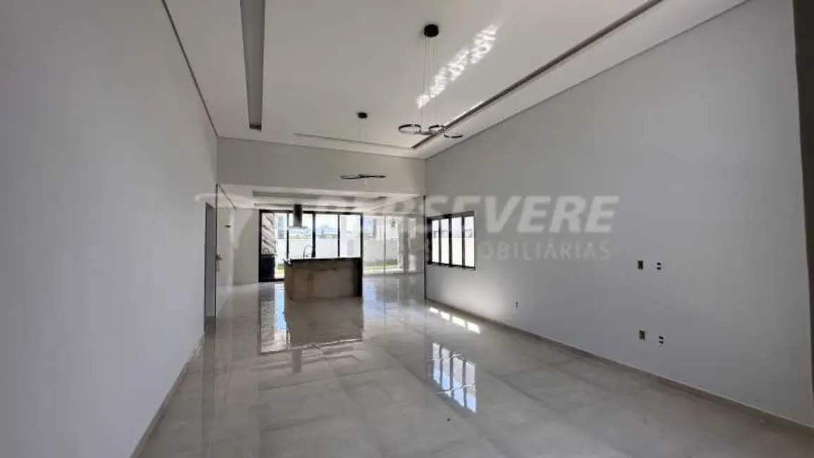 Foto 2 de Casa de Condomínio com 3 quartos à venda, 170m2 em Marica - RJ