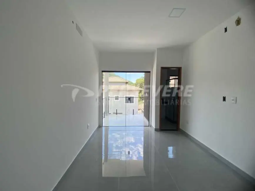 Foto 3 de Casa de Condomínio com 2 quartos à venda, 60m2 em Marica - RJ