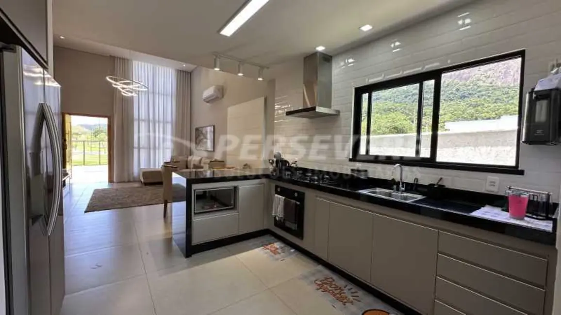 Casa de Condomínio com 3 quartos à venda, 138m2 em Marica - RJ - imagem 4 Foto 4 de Casa de Condomínio com 3 quartos à venda, 138m2 em Marica - RJ