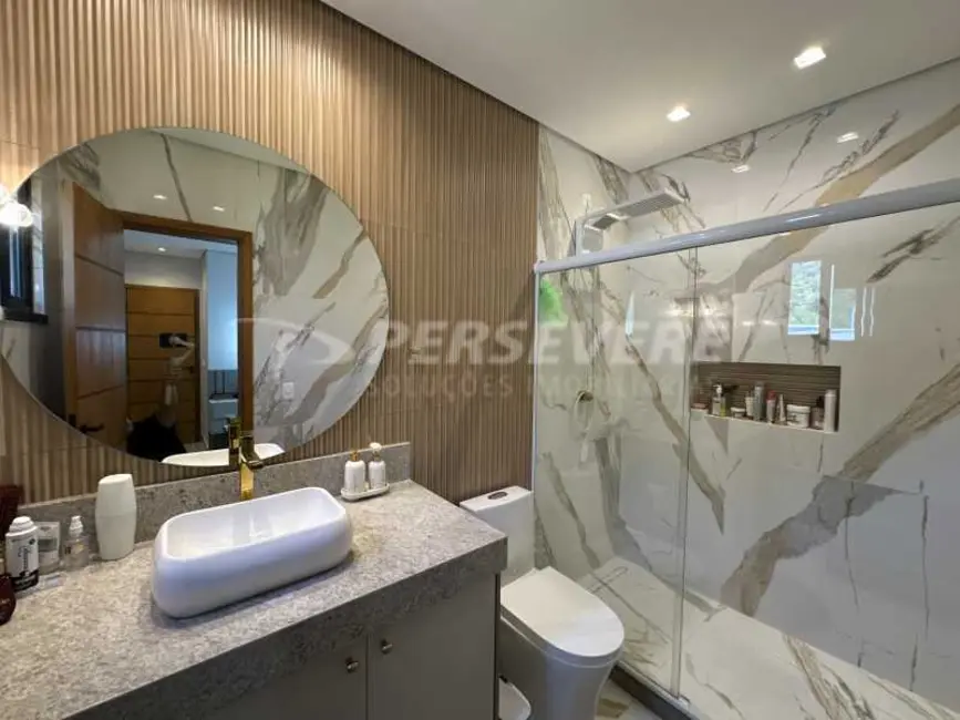 Casa de Condomínio com 3 quartos à venda, 138m2 em Marica - RJ - imagem 5 Foto 5 de Casa de Condomínio com 3 quartos à venda, 138m2 em Marica - RJ