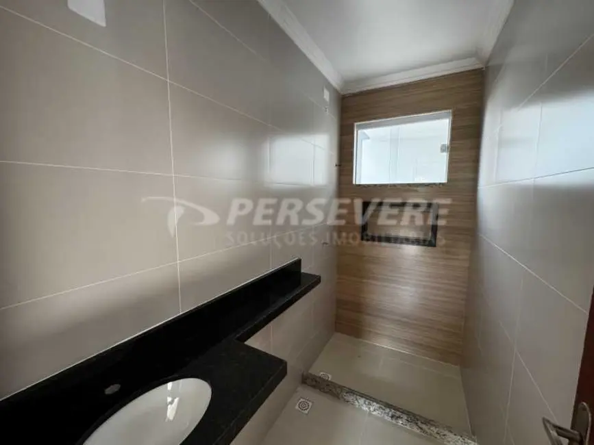 Casa com 2 quartos à venda, 55m2 em Marica - RJ - imagem 4 Foto 4 de Casa com 2 quartos à venda, 55m2 em Marica - RJ