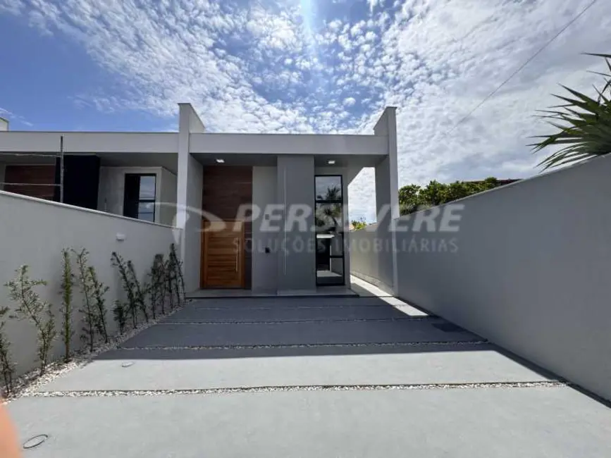 Casa com 3 quartos à venda, 95m2 em Marica - RJ - imagem 1 Foto 1 de Casa com 3 quartos à venda, 95m2 em Marica - RJ