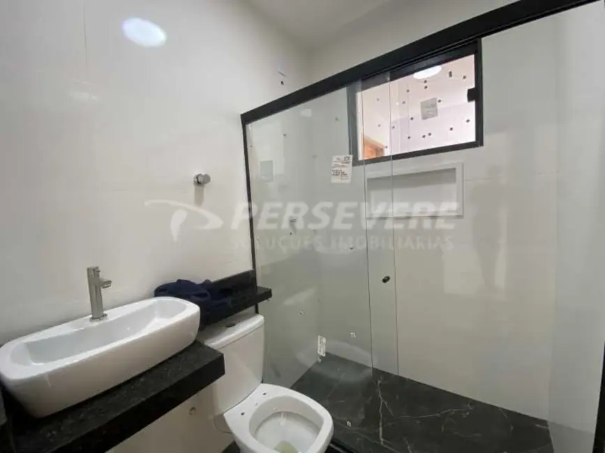 Foto 8 de Casa com 3 quartos à venda, 105m2 em Marica - RJ