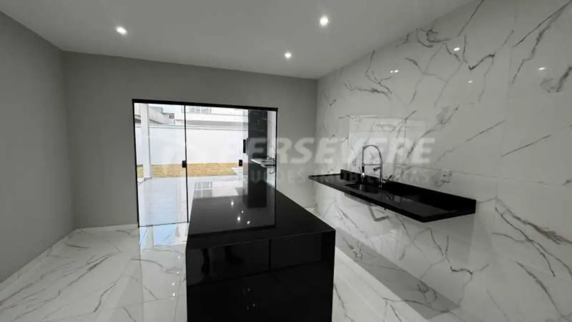 Foto 6 de Casa de Condomínio com 3 quartos à venda, 200m2 em Marica - RJ