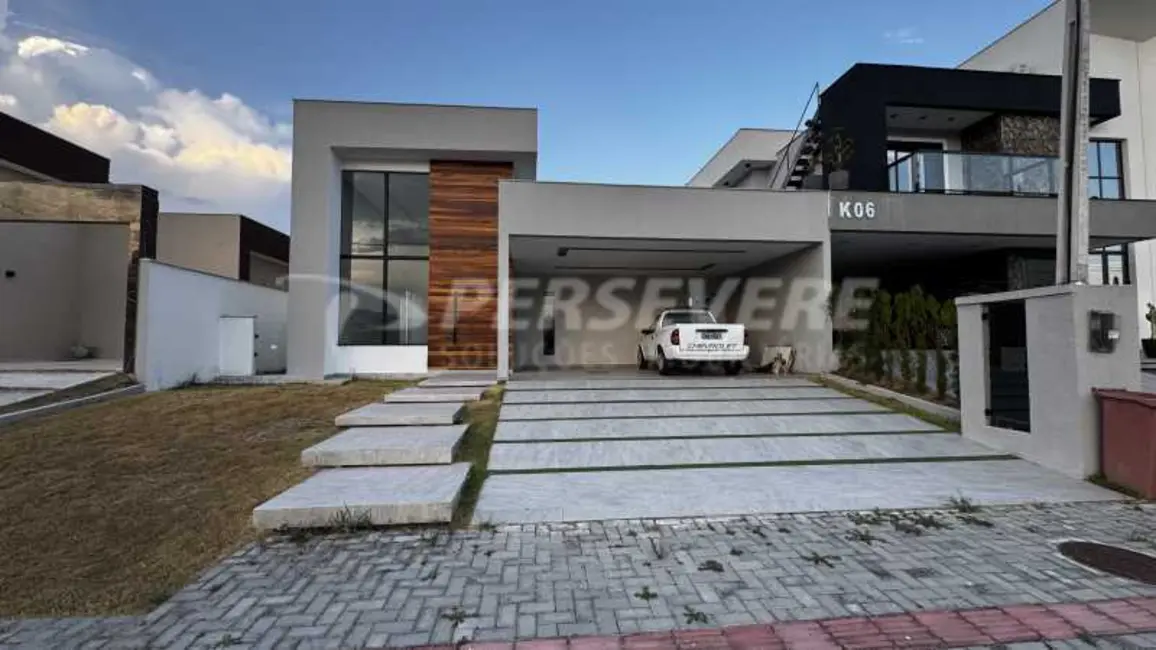Foto 1 de Casa de Condomínio com 3 quartos à venda, 200m2 em Marica - RJ
