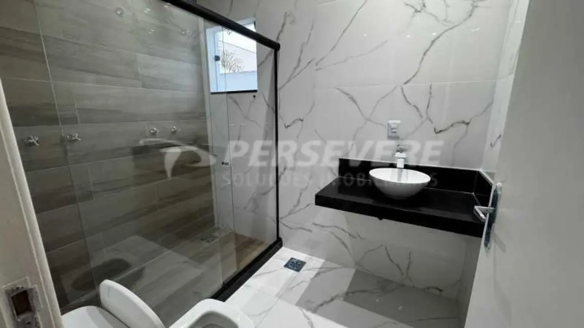 Foto 9 de Casa de Condomínio com 3 quartos à venda, 200m2 em Marica - RJ