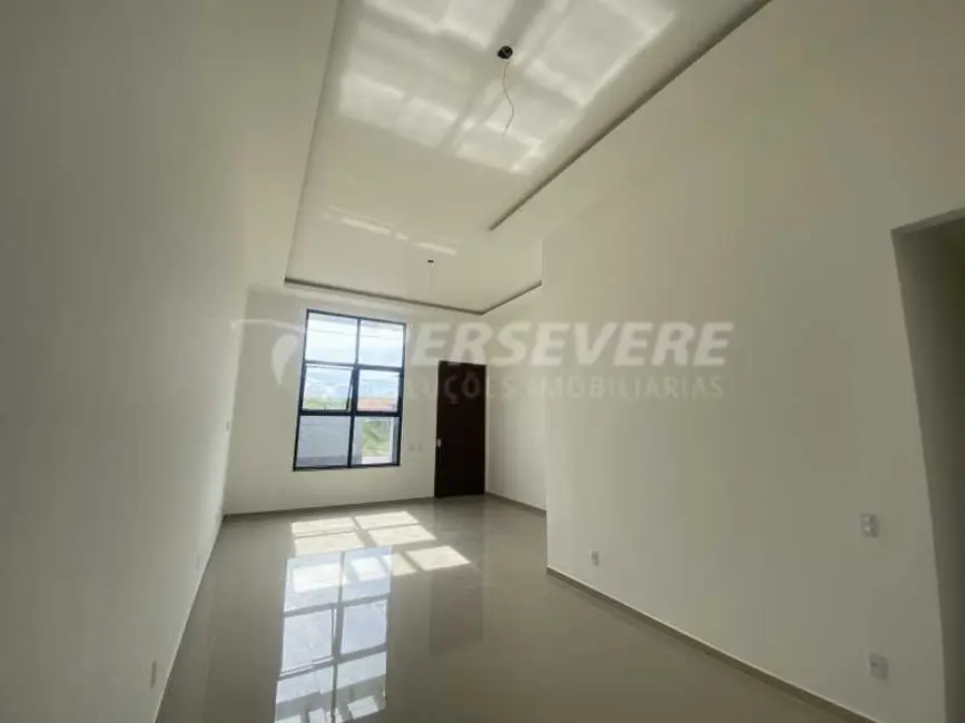Foto 6 de Casa com 2 quartos à venda, 147m2 em Marica - RJ