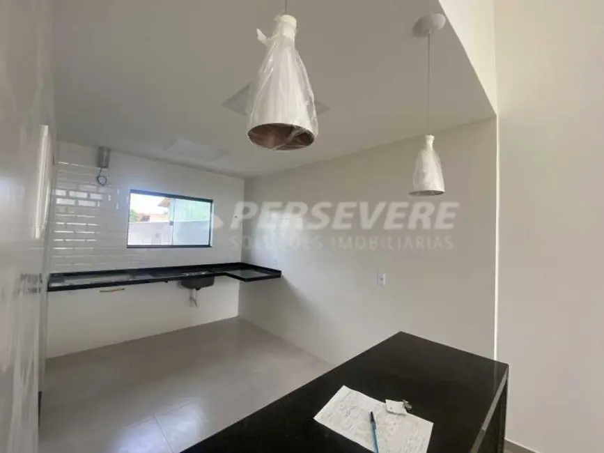 Foto 8 de Casa com 2 quartos à venda, 147m2 em Marica - RJ