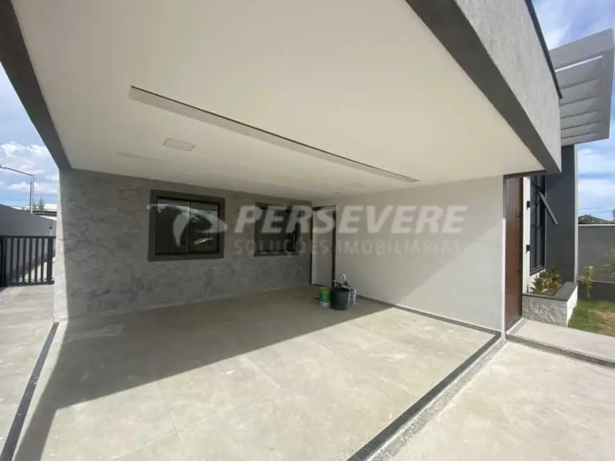 Foto 3 de Casa com 2 quartos à venda, 147m2 em Marica - RJ