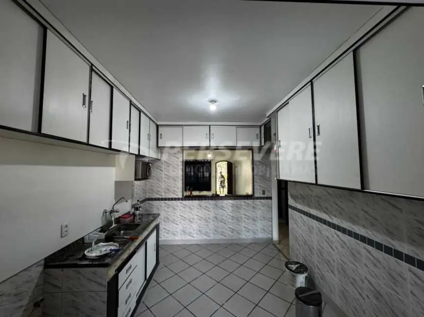 Foto 5 de Casa com 2 quartos à venda, 95m2 em Marica - RJ