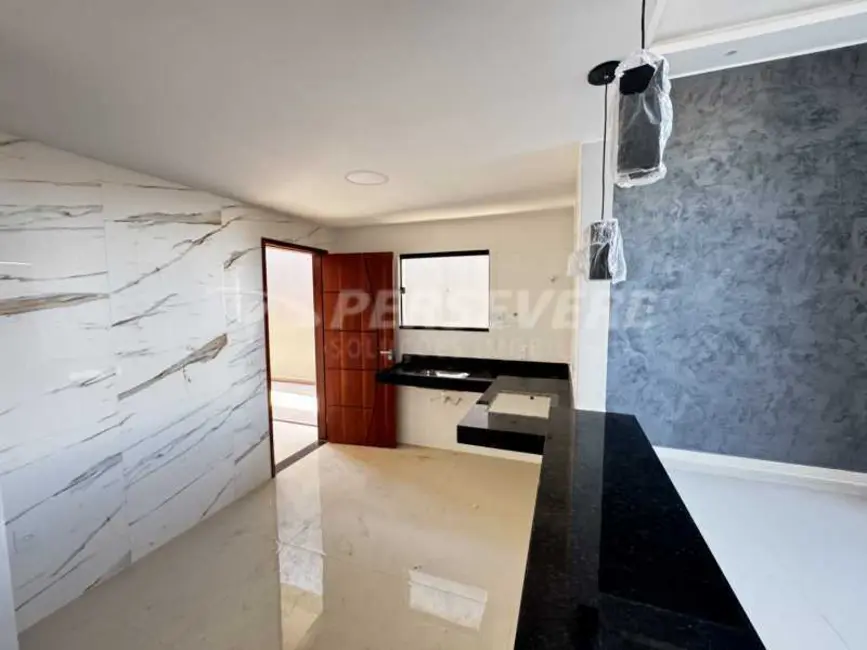 Casa com 2 quartos à venda, 85m2 em Marica - RJ - imagem 3 Foto 3 de Casa com 2 quartos à venda, 85m2 em Marica - RJ