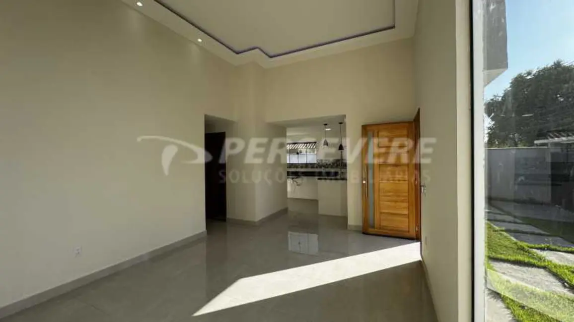 Foto 2 de Casa com 3 quartos à venda, 111m2 em Marica - RJ