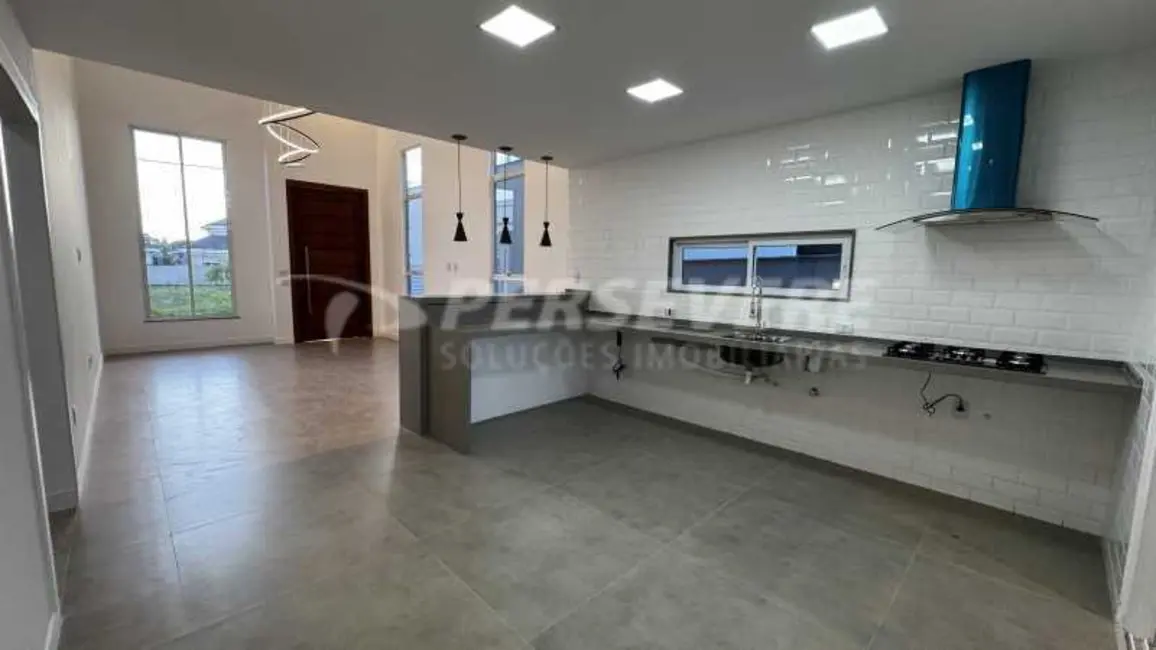 Foto 5 de Casa de Condomínio com 3 quartos à venda, 200m2 em Marica - RJ