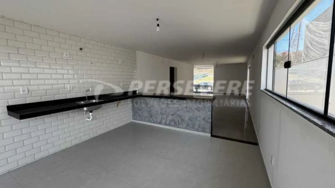 Foto 5 de Casa de Condomínio com 3 quartos à venda, 154m2 em Marica - RJ
