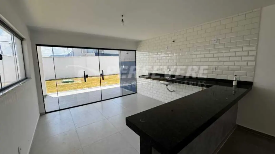 Foto 4 de Casa de Condomínio com 3 quartos à venda, 154m2 em Marica - RJ