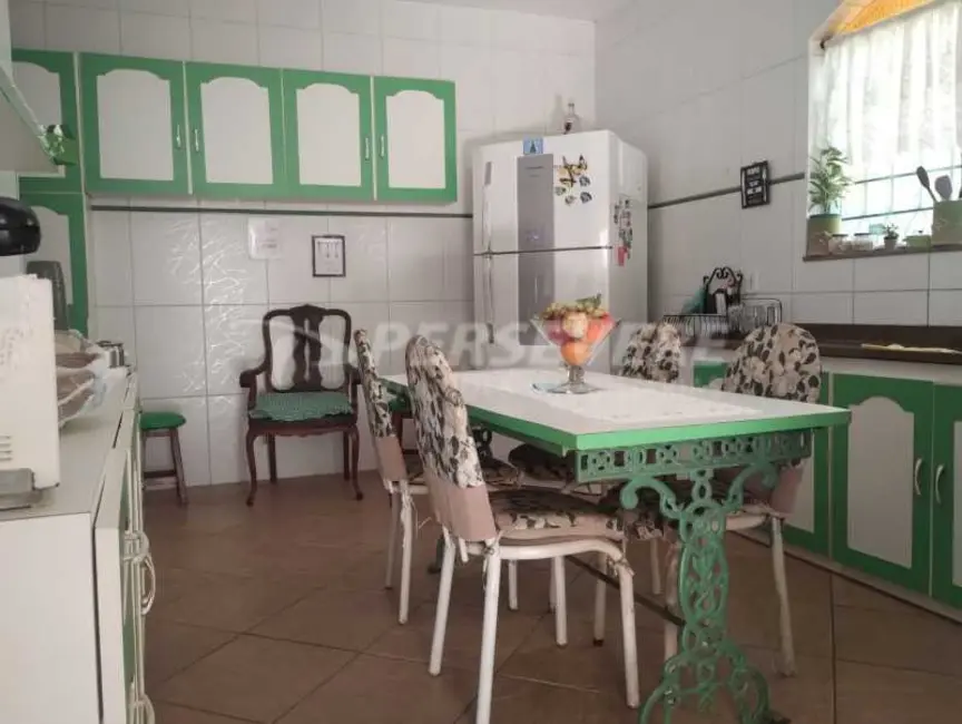 Casa com 3 quartos à venda, 320m2 em Marica - RJ - imagem 5 Foto 5 de Casa com 3 quartos à venda, 320m2 em Marica - RJ