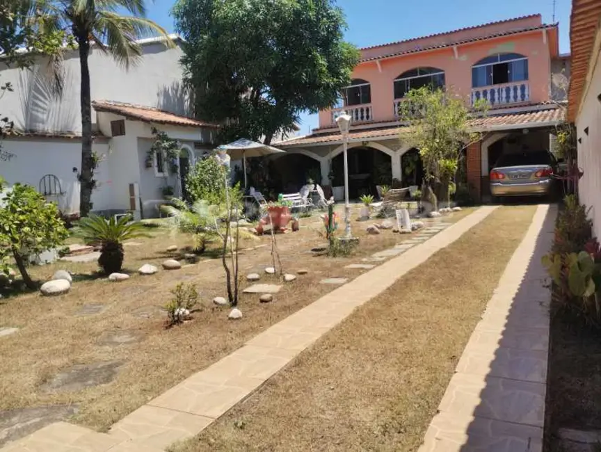 Casa com 3 quartos à venda, 320m2 em Marica - RJ - imagem 2 Foto 2 de Casa com 3 quartos à venda, 320m2 em Marica - RJ