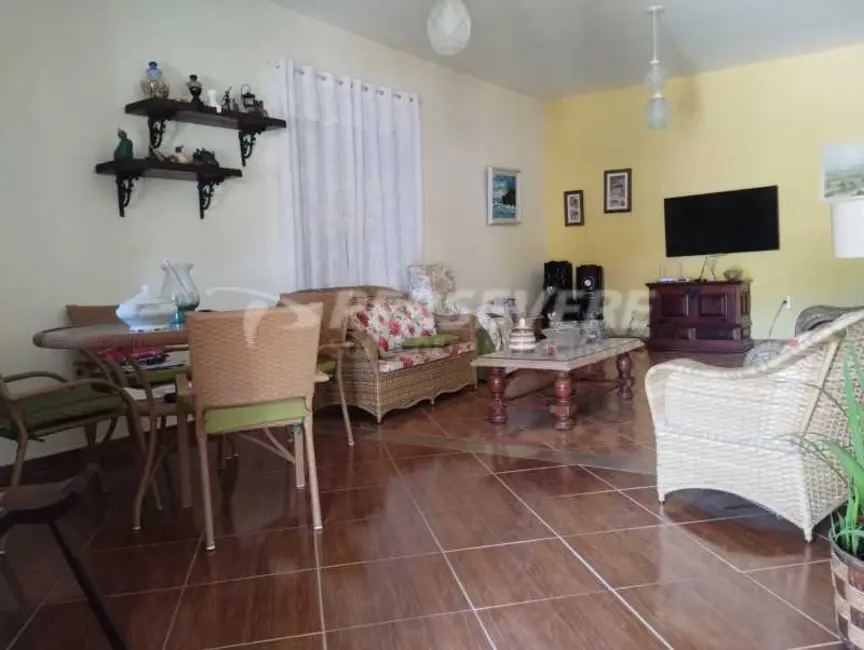 Casa com 3 quartos à venda, 320m2 em Marica - RJ - imagem 3 Foto 3 de Casa com 3 quartos à venda, 320m2 em Marica - RJ