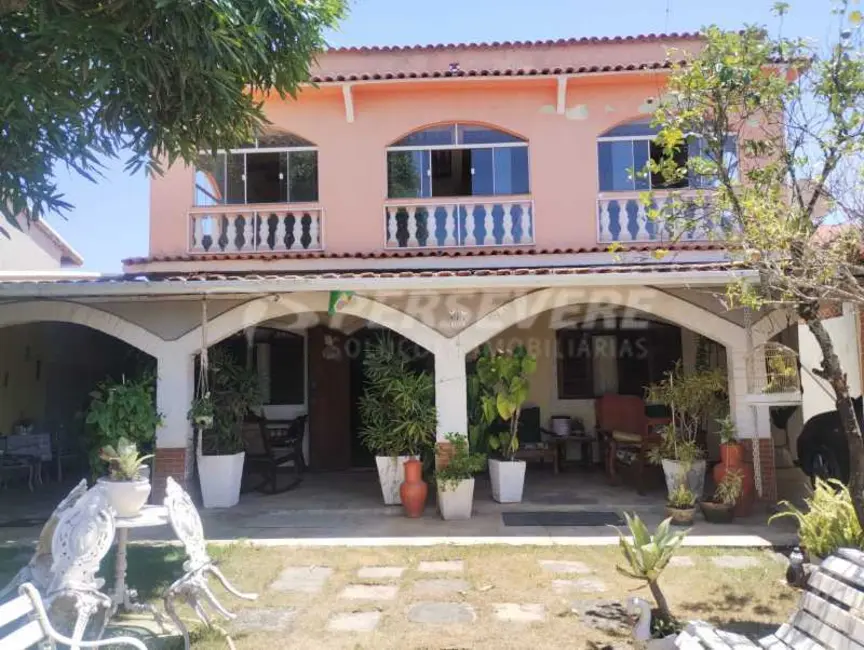 Casa com 3 quartos à venda, 320m2 em Marica - RJ - imagem 1 Foto 1 de Casa com 3 quartos à venda, 320m2 em Marica - RJ