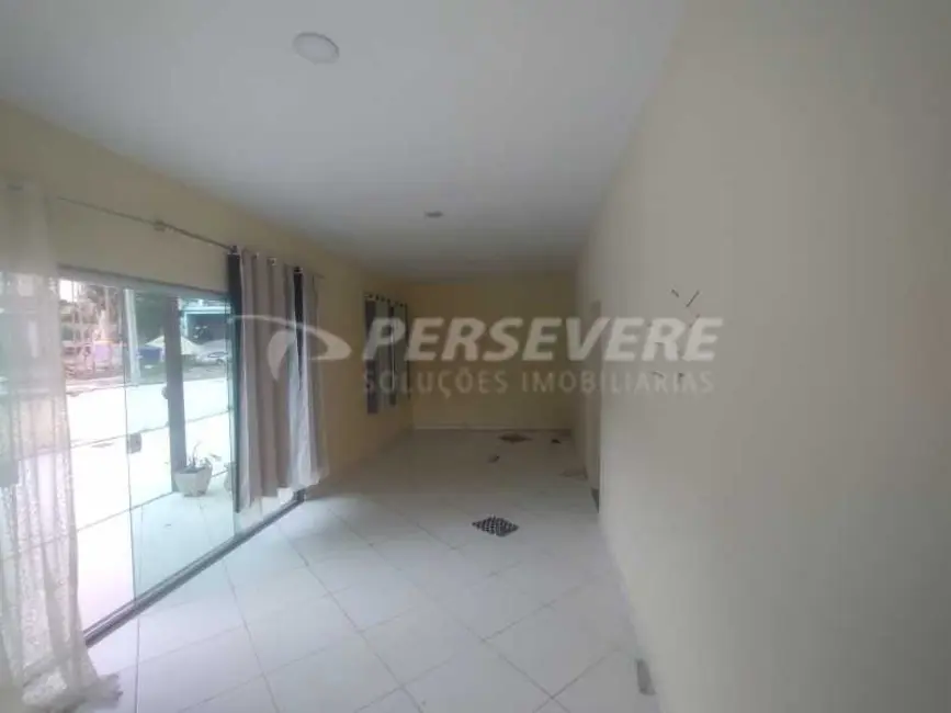 Casa de Condomínio com 3 quartos à venda, 100m2 em Marica - RJ - imagem 3 Foto 3 de Casa de Condomínio com 3 quartos à venda, 100m2 em Marica - RJ