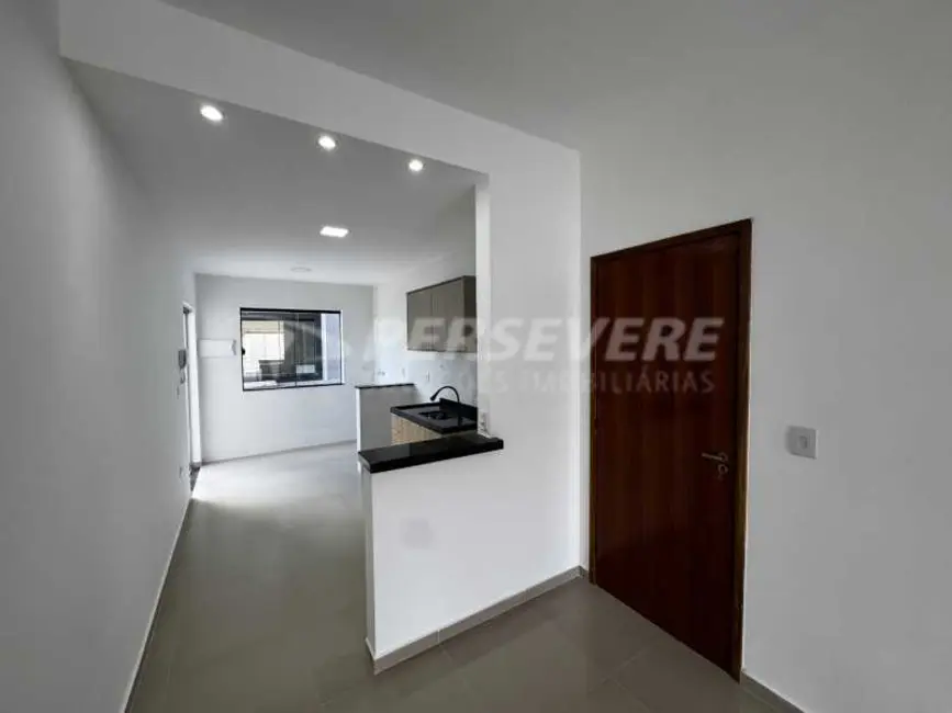 Apartamento com 2 quartos à venda, 61m2 em Marica - RJ - imagem 3 Foto 3 de Apartamento com 2 quartos à venda, 61m2 em Marica - RJ
