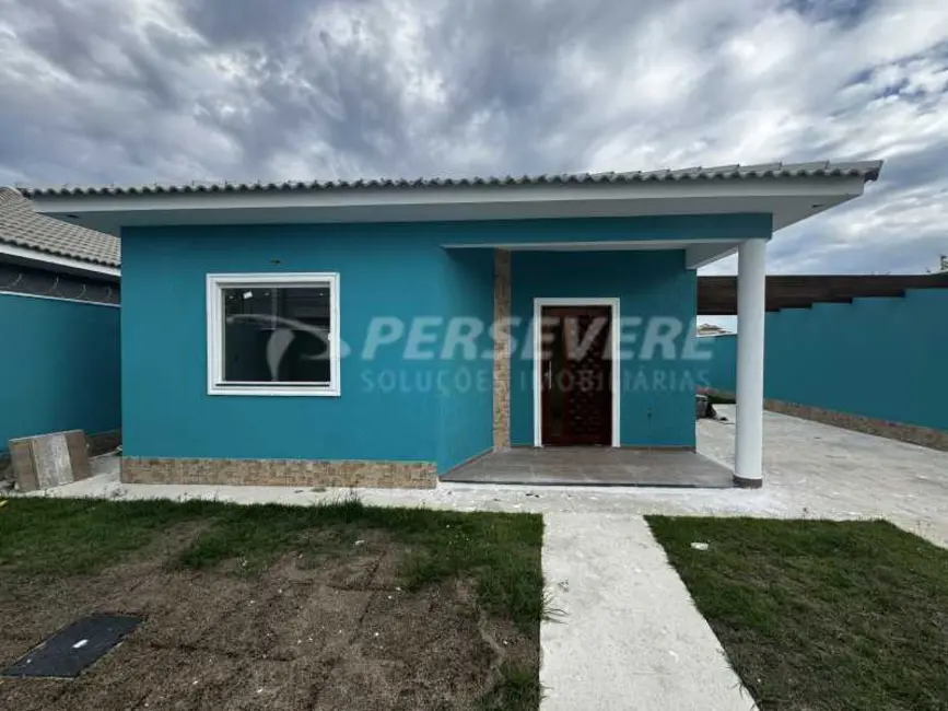 Foto 2 de Casa com 3 quartos à venda, 117m2 em Marica - RJ