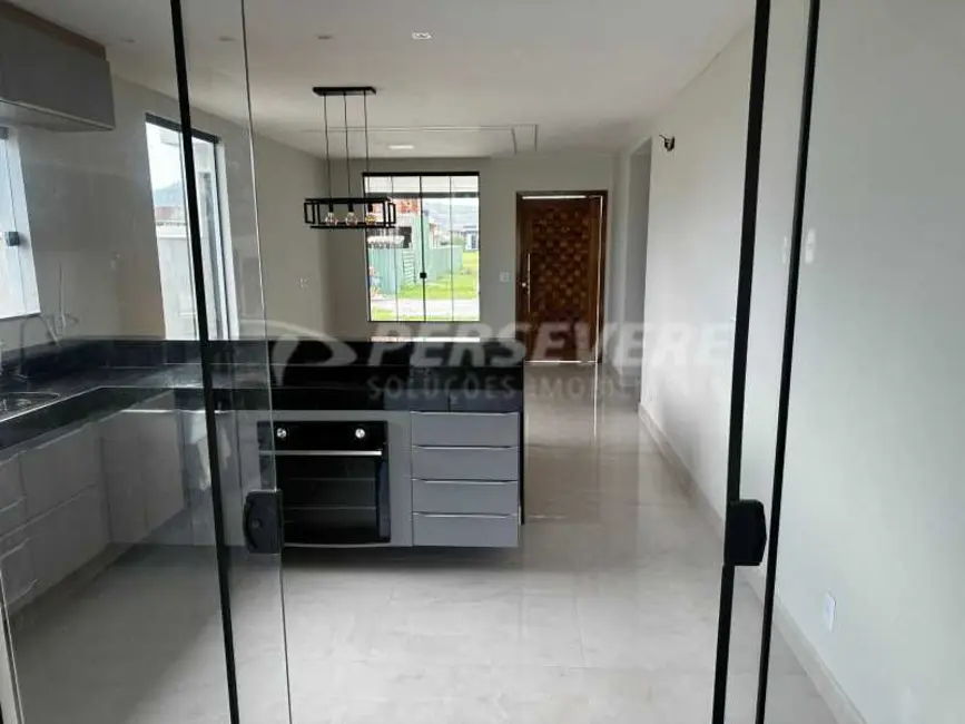 Foto 5 de Casa de Condomínio com 3 quartos à venda, 143m2 em Marica - RJ