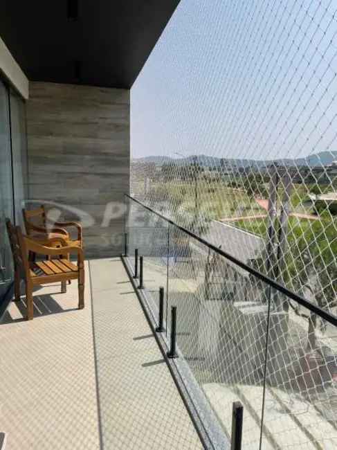 Foto 3 de Casa de Condomínio com 4 quartos à venda, 290m2 em Marica - RJ