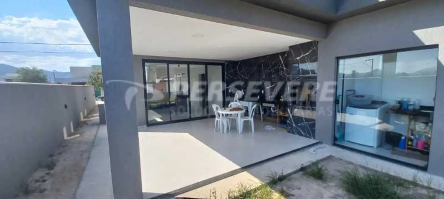 Casa de Condomínio com 3 quartos à venda, 177m2 em Marica - RJ - imagem 9 Foto 9 de Casa de Condomínio com 3 quartos à venda, 177m2 em Marica - RJ