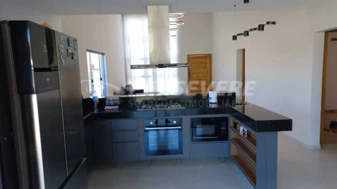 Casa de Condomínio com 3 quartos à venda, 177m2 em Marica - RJ - imagem 8 Foto 8 de Casa de Condomínio com 3 quartos à venda, 177m2 em Marica - RJ