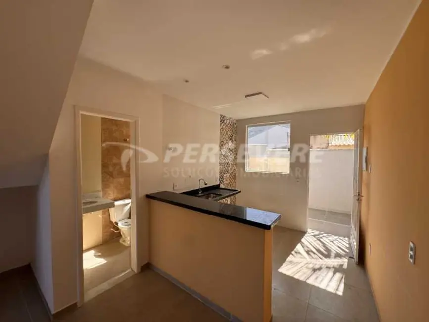 Foto 4 de Casa com 2 quartos à venda, 74m2 em Marica - RJ