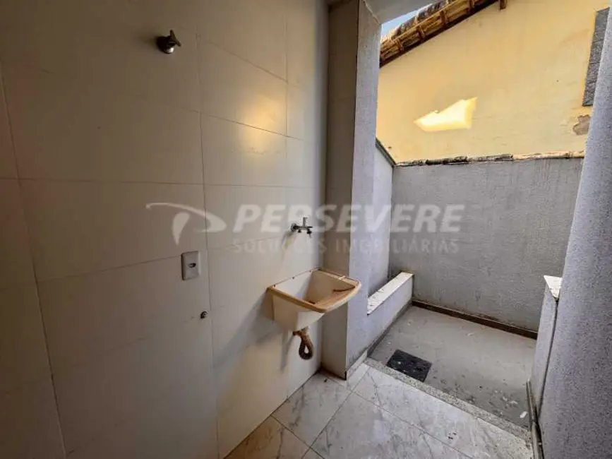 Foto 7 de Casa com 2 quartos à venda, 80m2 em Marica - RJ