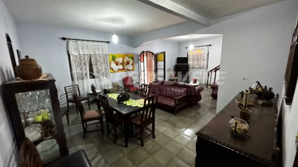 Foto 9 de Casa com 5 quartos à venda, 201m2 em Marica - RJ