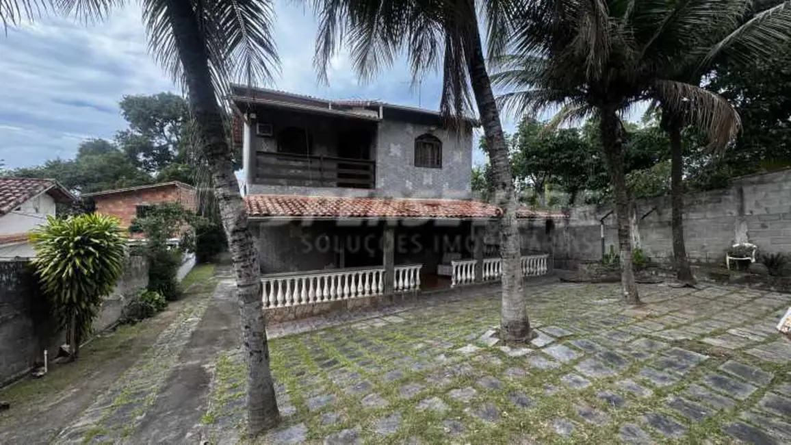 Foto 2 de Casa com 5 quartos à venda, 201m2 em Marica - RJ