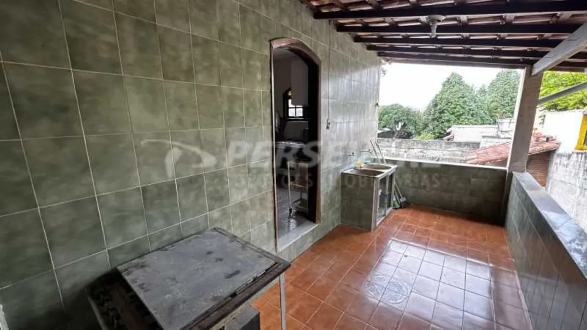 Foto 6 de Casa com 5 quartos à venda, 201m2 em Marica - RJ