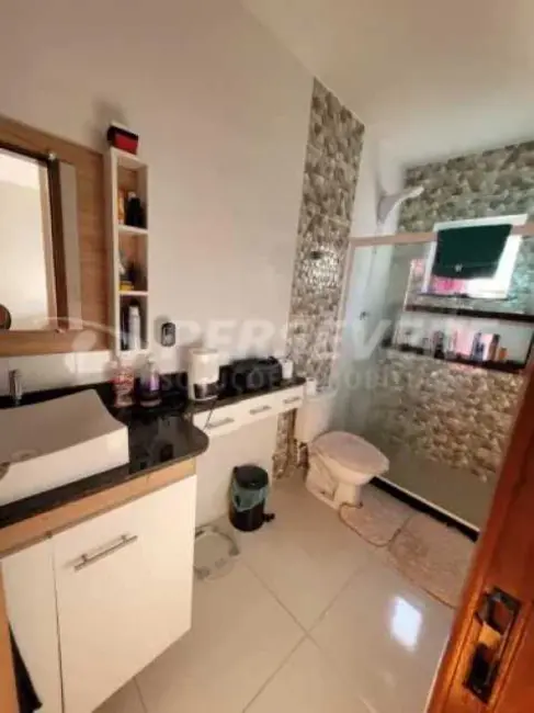 Casa com 3 quartos à venda, 104m2 em Marica - RJ - imagem 8 Foto 8 de Casa com 3 quartos à venda, 104m2 em Marica - RJ