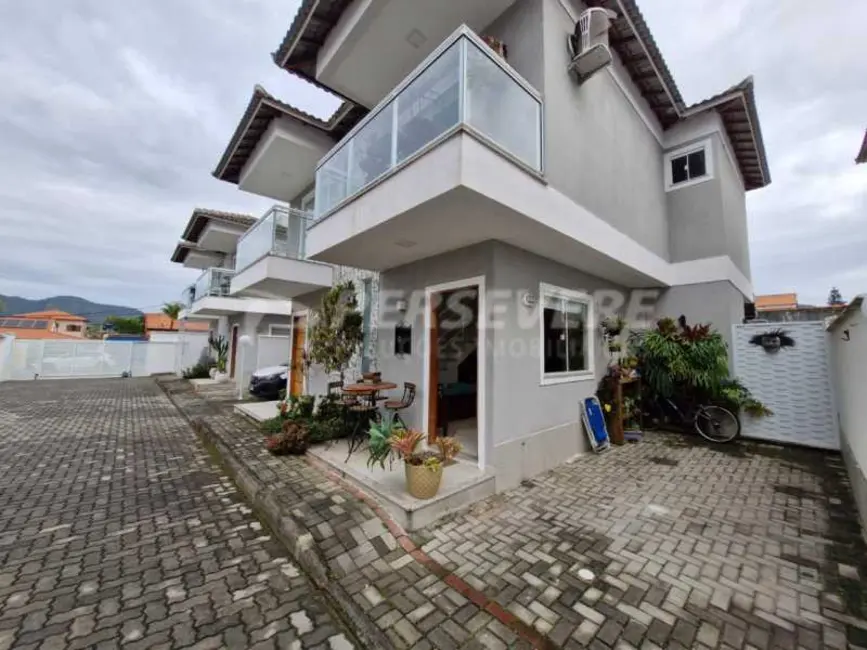 Foto 1 de Casa de Condomínio com 2 quartos à venda, 83m2 em Marica - RJ