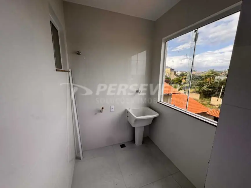 Apartamento com 3 quartos à venda, 100m2 em Marica - RJ - imagem 4 Foto 4 de Apartamento com 3 quartos à venda, 100m2 em Marica - RJ