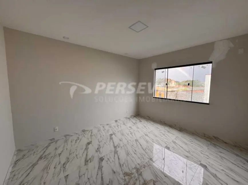 Foto 8 de Casa com 3 quartos à venda, 92m2 em Marica - RJ