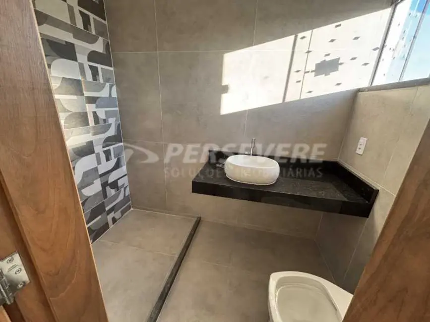 Casa de Condomínio com 3 quartos à venda, 110m2 em Marica - RJ - imagem 9 Foto 9 de Casa de Condomínio com 3 quartos à venda, 110m2 em Marica - RJ