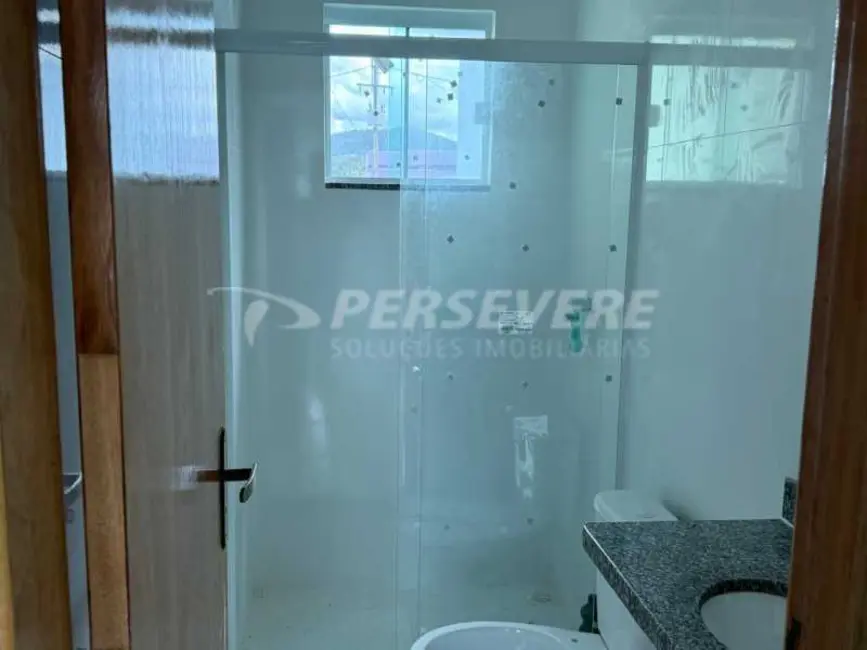 Casa de Condomínio com 2 quartos à venda, 80m2 em Marica - RJ - imagem 5 Foto 5 de Casa de Condomínio com 2 quartos à venda, 80m2 em Marica - RJ