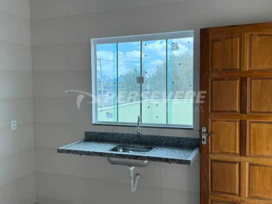 Casa de Condomínio com 2 quartos à venda, 80m2 em Marica - RJ - imagem 9 Foto 9 de Casa de Condomínio com 2 quartos à venda, 80m2 em Marica - RJ