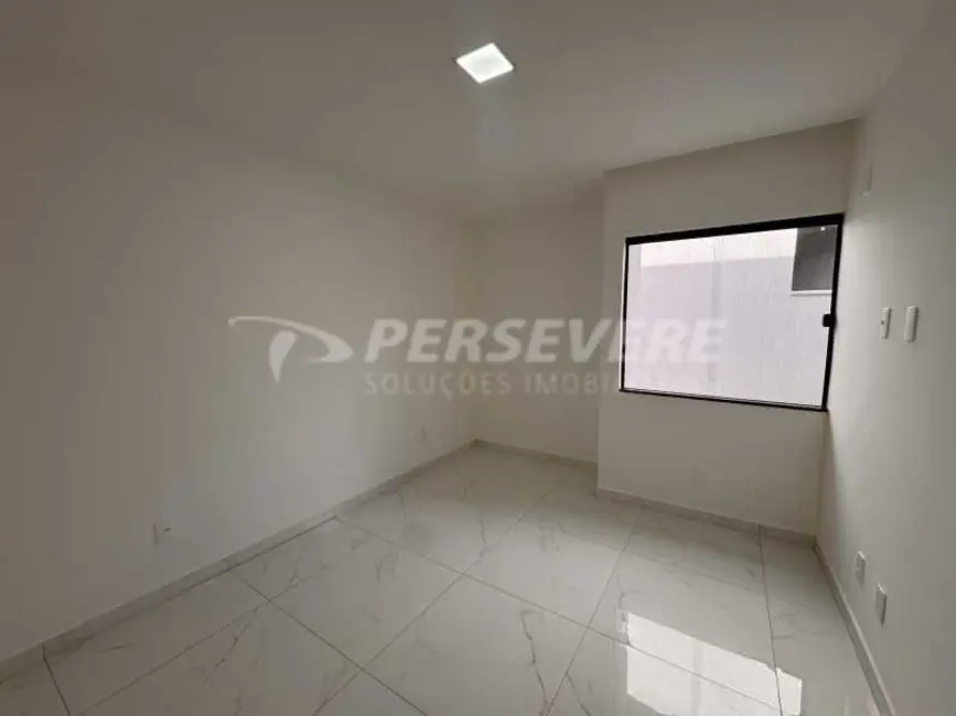 Foto 8 de Casa com 2 quartos à venda, 95m2 em Marica - RJ