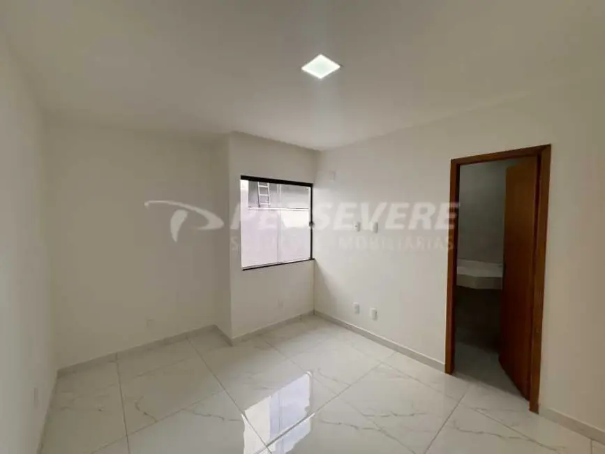 Foto 9 de Casa com 2 quartos à venda, 95m2 em Marica - RJ