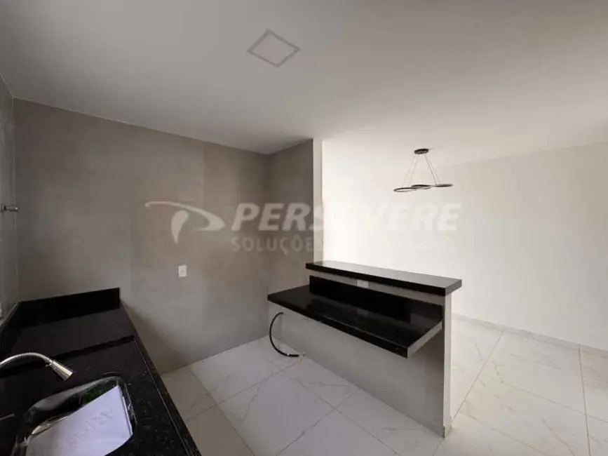 Foto 4 de Casa com 2 quartos à venda, 95m2 em Marica - RJ