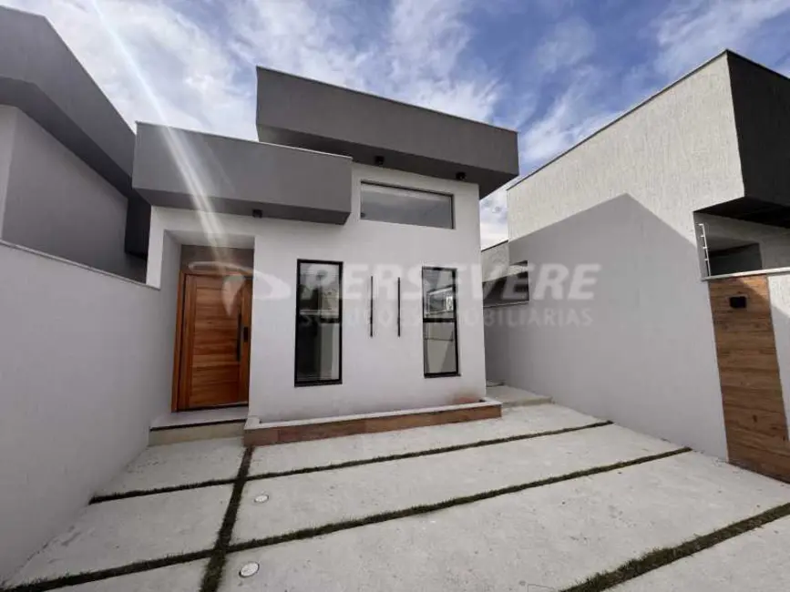 Foto 1 de Casa com 2 quartos à venda, 95m2 em Marica - RJ