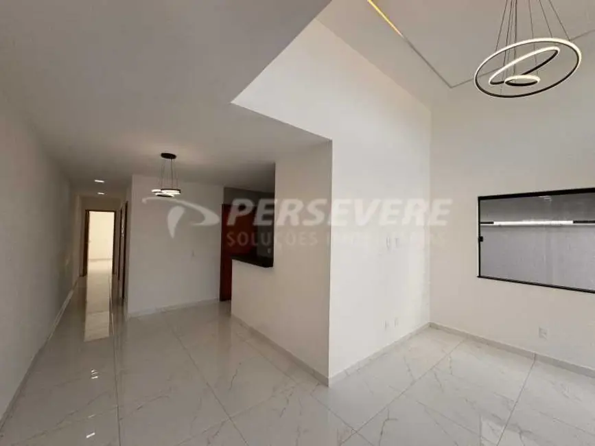 Foto 6 de Casa com 2 quartos à venda, 95m2 em Marica - RJ