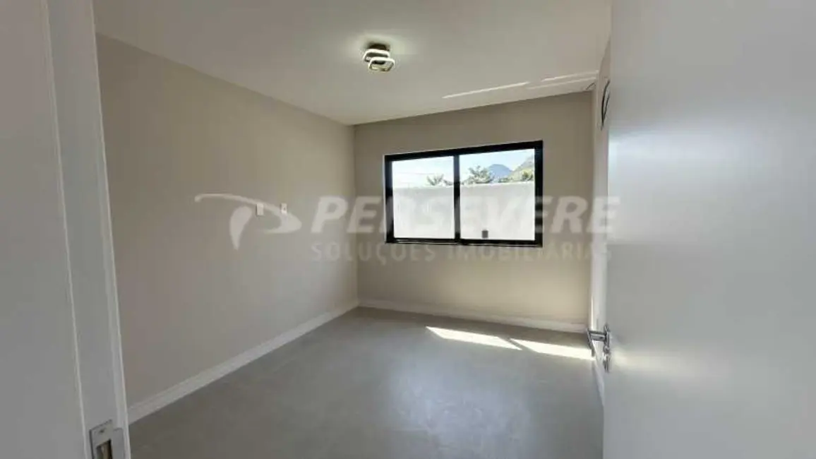 Casa de Condomínio com 3 quartos à venda, 186m2 em Marica - RJ - imagem 9 Foto 9 de Casa de Condomínio com 3 quartos à venda, 186m2 em Marica - RJ