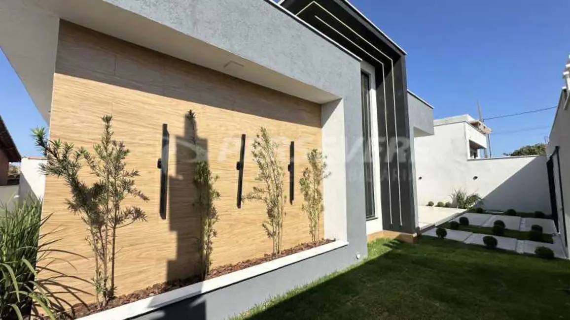 Foto 2 de Casa com 2 quartos à venda, 116m2 em Marica - RJ